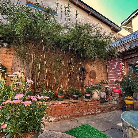 Tavern Hostel仁和客栈 Shangri-La Dış mekan fotoğraf